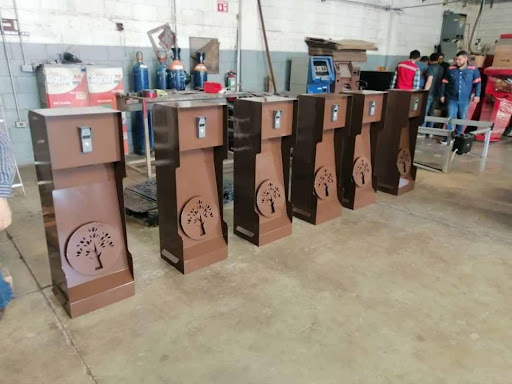Celosías metálicas cortadas con láser decorativas